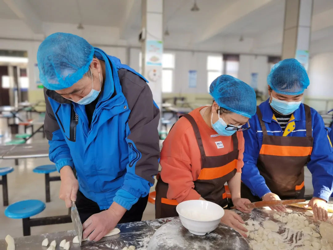 沖床自動化工廠包餃子