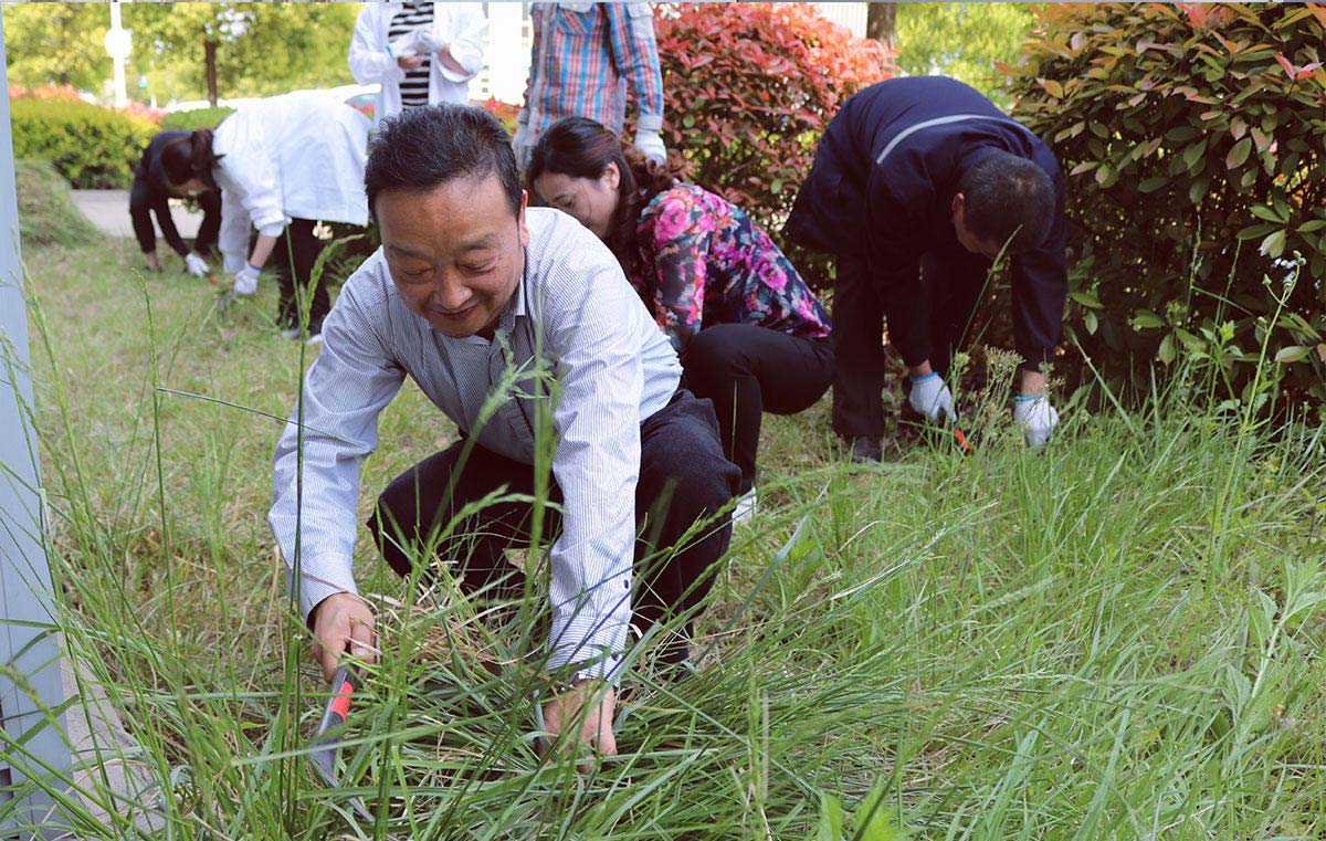 送料機廠除草活動